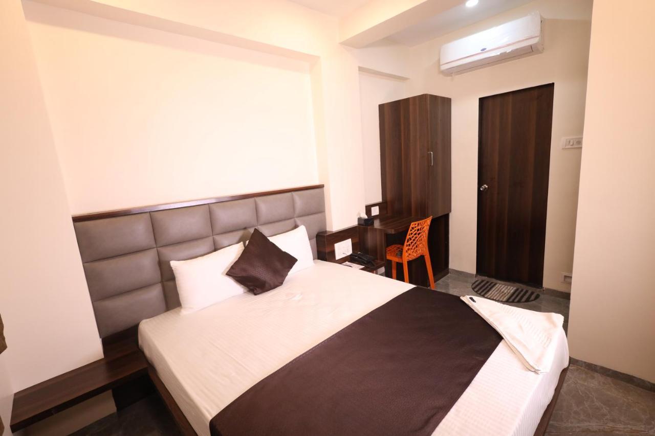 Hotel R K Residency Mahape Navi Mumbai Zewnętrze zdjęcie