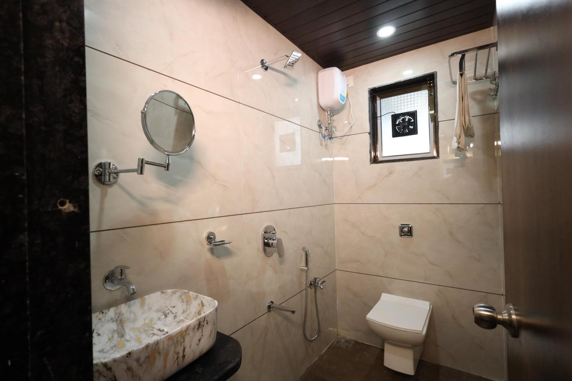 Hotel R K Residency Mahape Navi Mumbai Zewnętrze zdjęcie